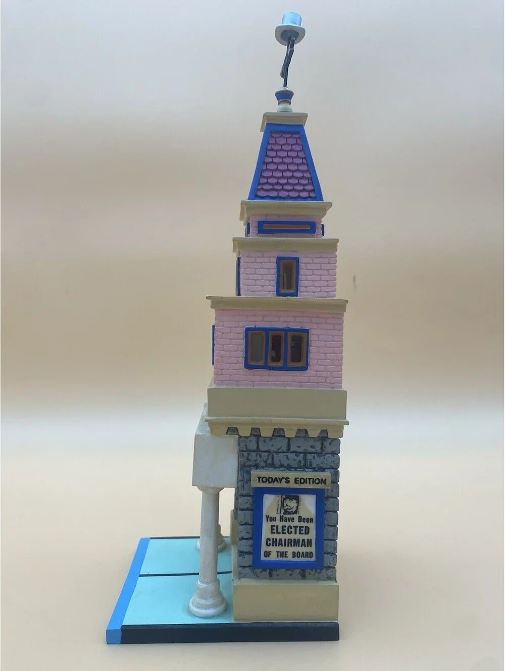 Department 56 Monopoly CityLights Newsstand Daily One-Forty St. Charles Place